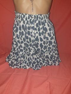 Leopard print high waist flowy mini skirt small