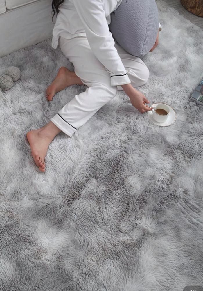 Light Grey Furry Wool Rug/ Carpet with anti slip base design, Furniture
