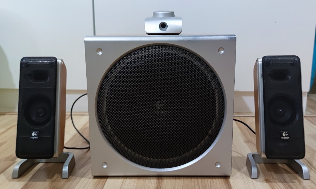 strejke bund mandskab Logitech Z3 Speaker S+0085B (Wood Finish), Audio, Soundbars, Speakers &  Amplifiers on Carousell
