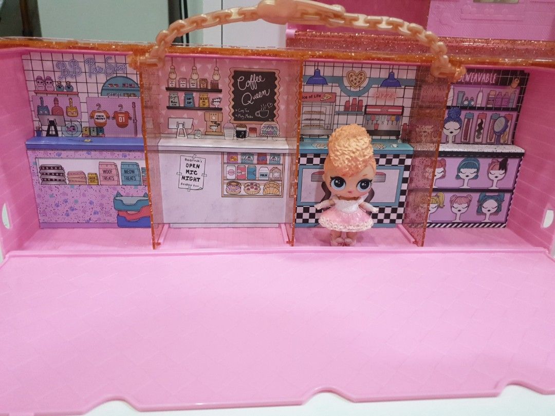 LOL Suprise! 36 dolls display case (dolls not included), Hobbies & Toys