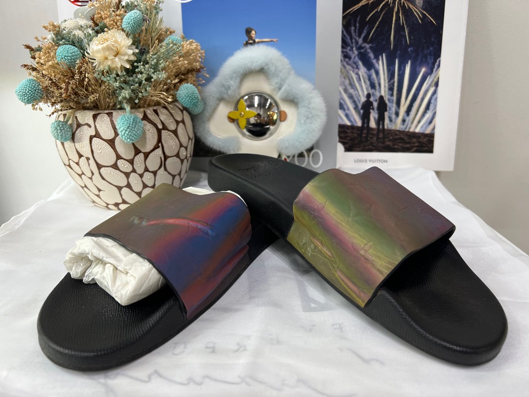 bngtanislegends on X: so the sandals jin was wearing was louis vuitton's  iridescent prism monogram slides that cost $720 dollars that costs 34,  772.76 in philippine peso-  / X