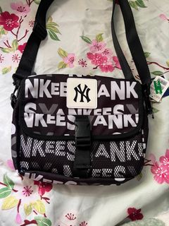 (Category: ) located in . Submitted by speckyliciousshoppe (Listing ID 1206365879, Image 1). Description: .