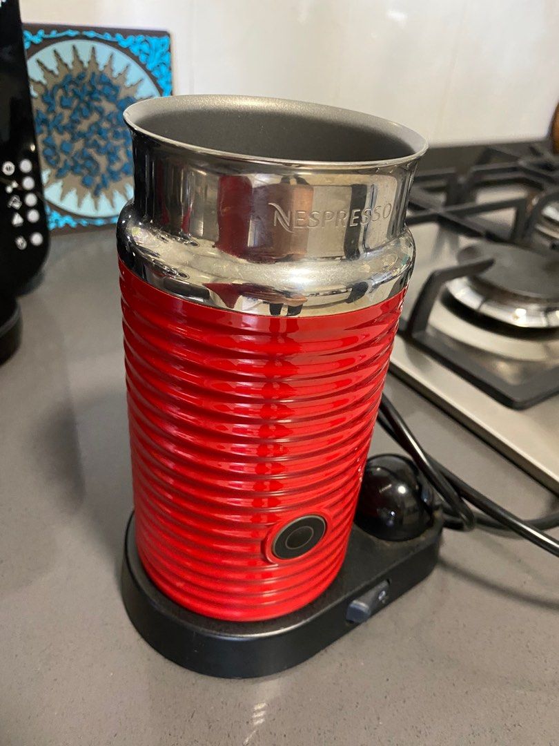 Nespresso Milk frother, Furniture & Home Living, Kitchenware