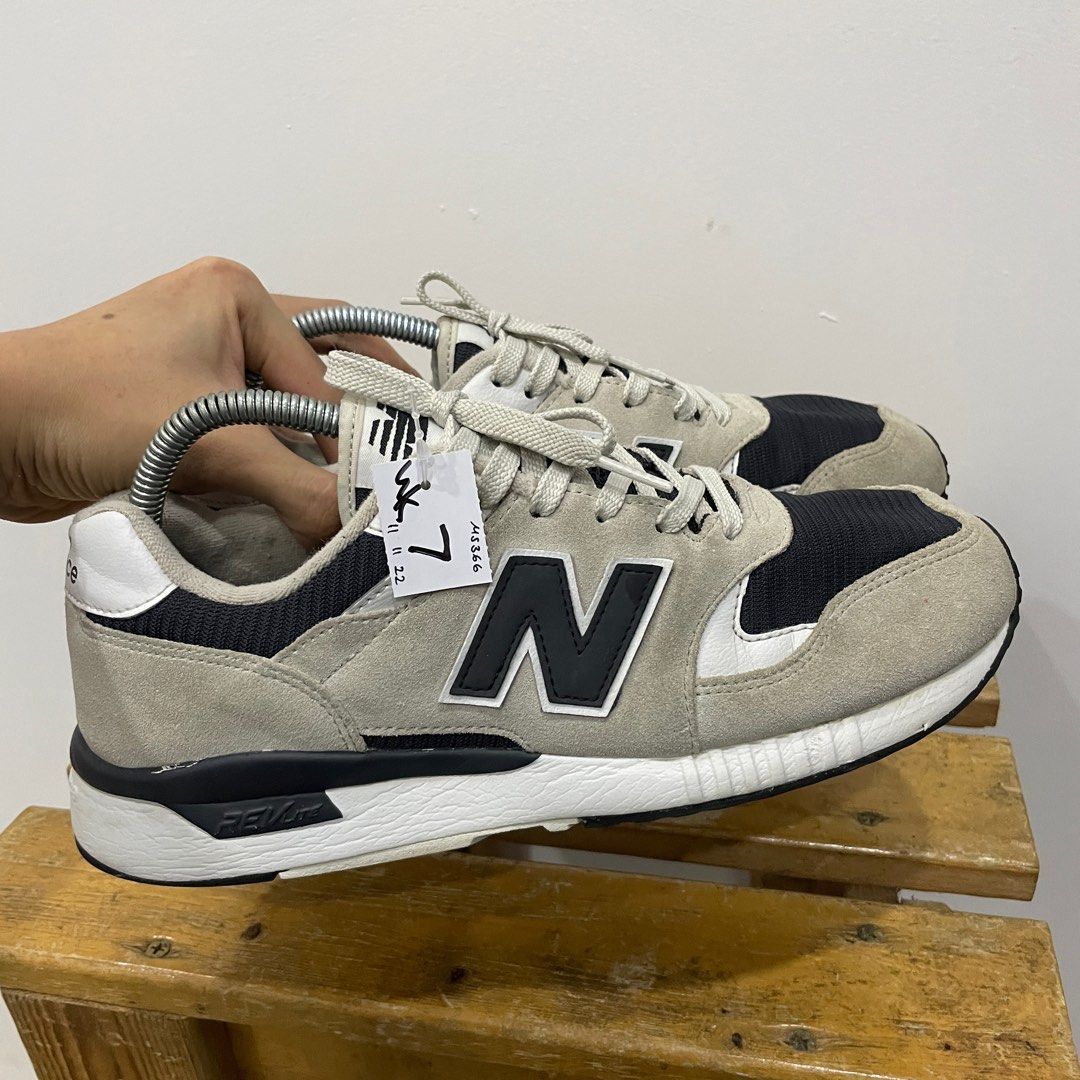 New Balance 570, Men's Fashion, Footwear, Sneakers on Carousell