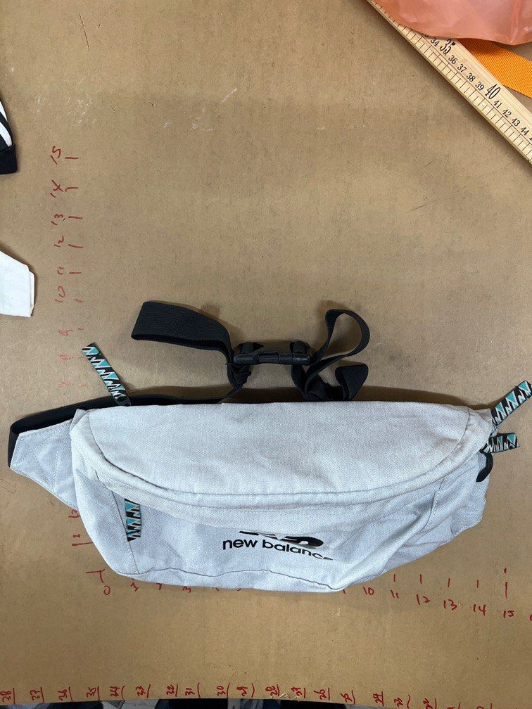 NEW BALANCE MEN CROSS BODY BAG 3B 88