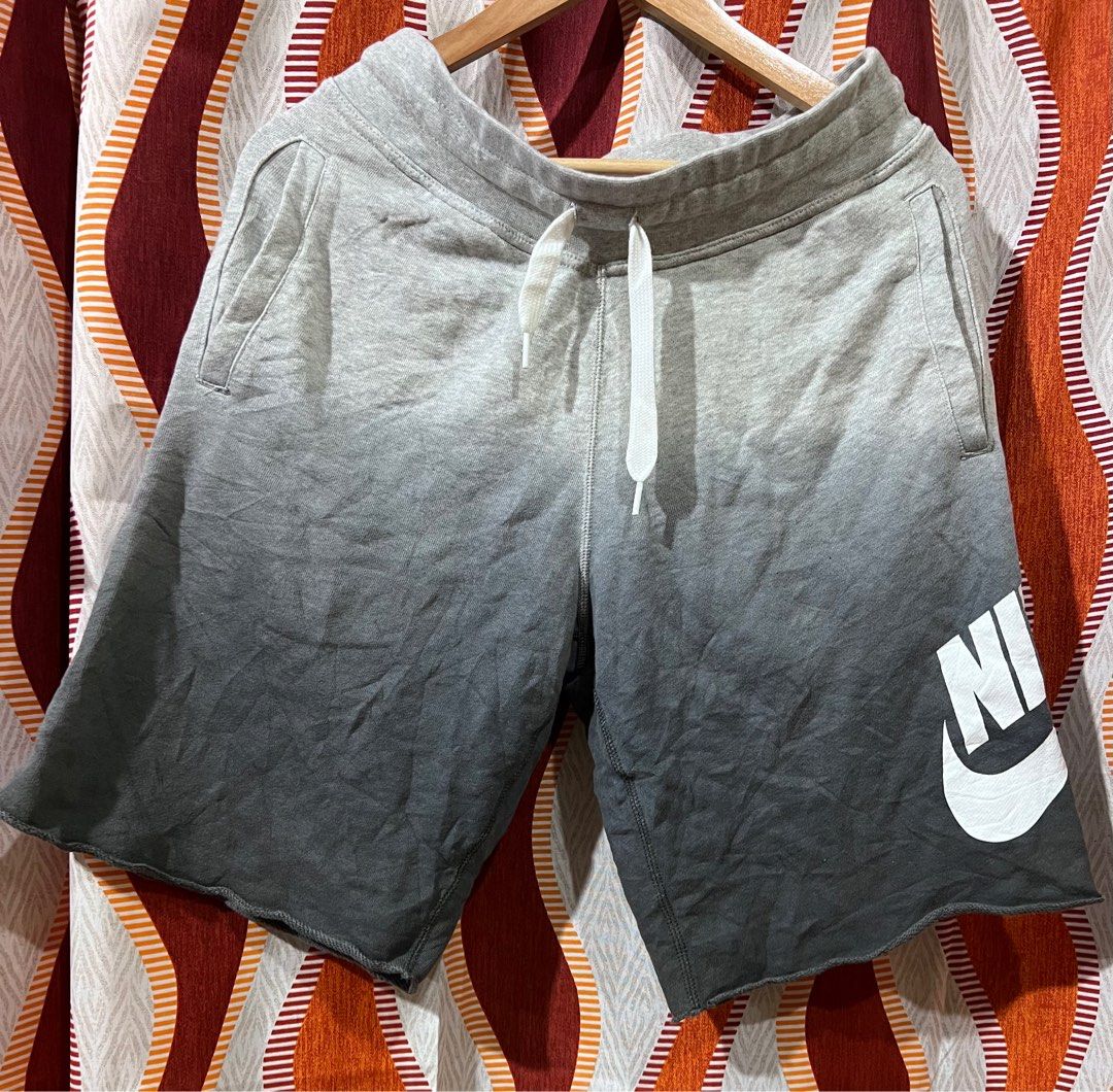 Two tone nike shorts hotsell