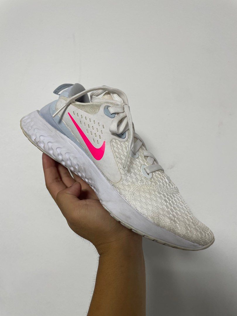 nike legend react women's black