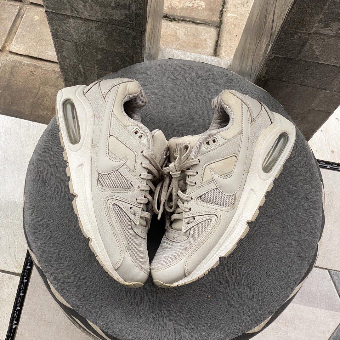 Nike wmns air max command size 38 Fesyen Wanita Sepatu di Carousell