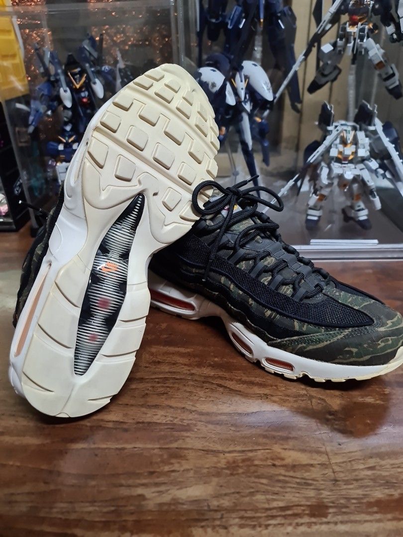 Air max 95 carhartt on feet deals