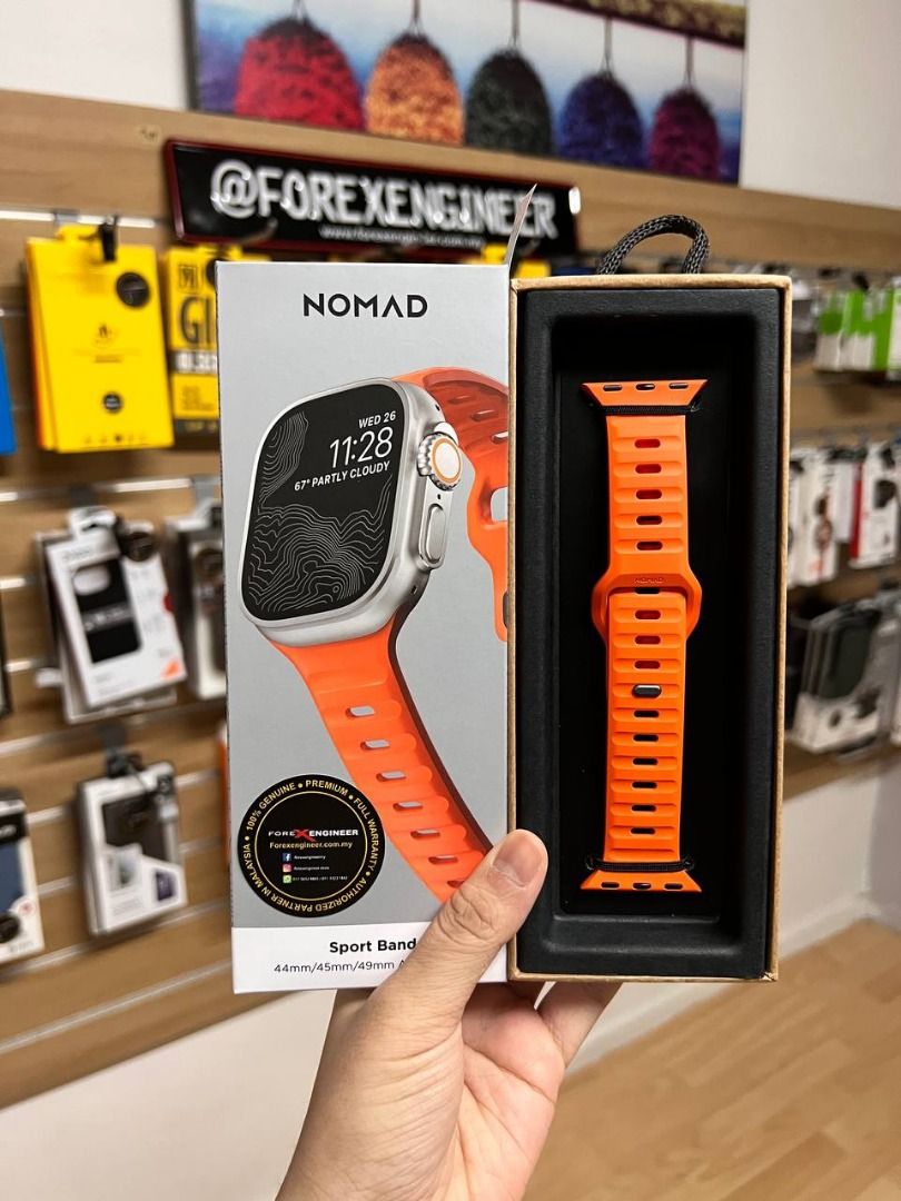 定番定番NOMAD Sport Band Ultra Orange Limited 腕時計(デジタル