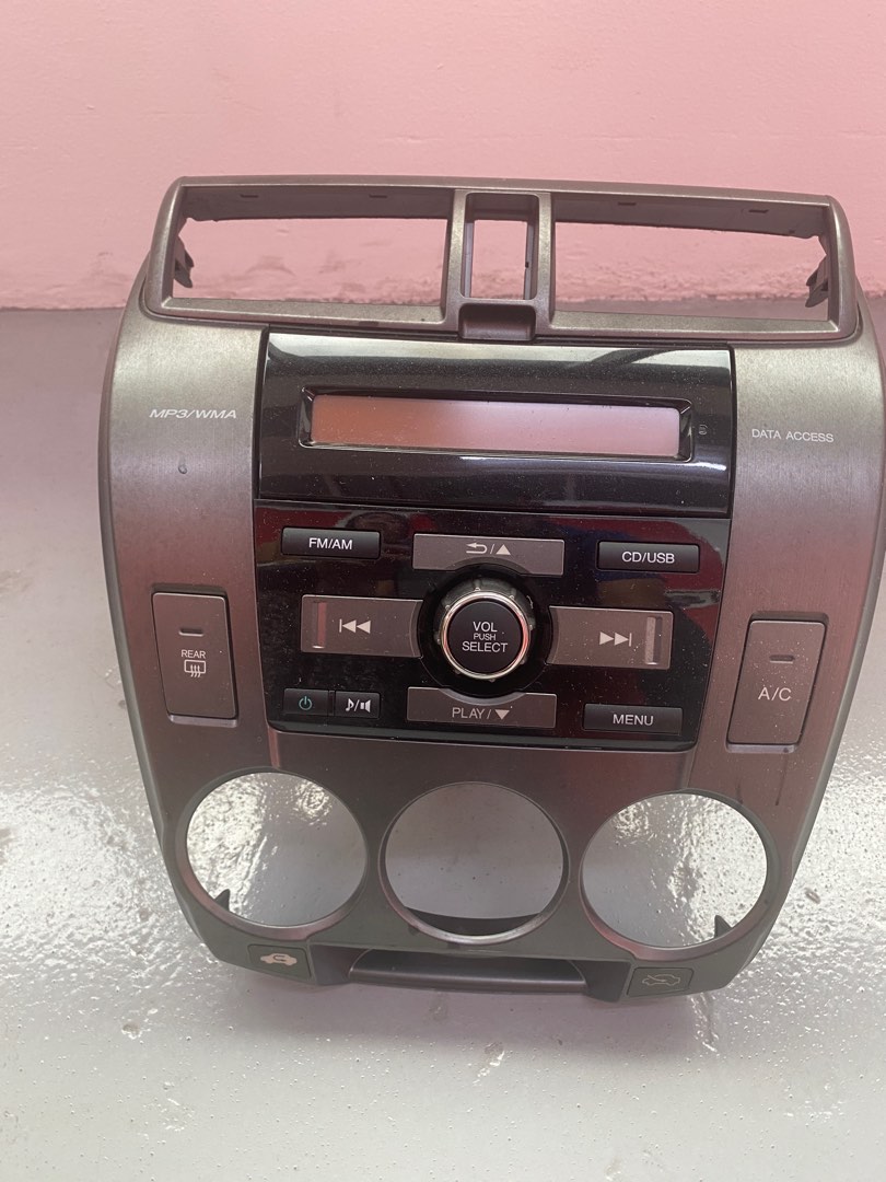 ORIGINAL Radio/CD Player Honda City GM2, Auto Accessories on Carousell