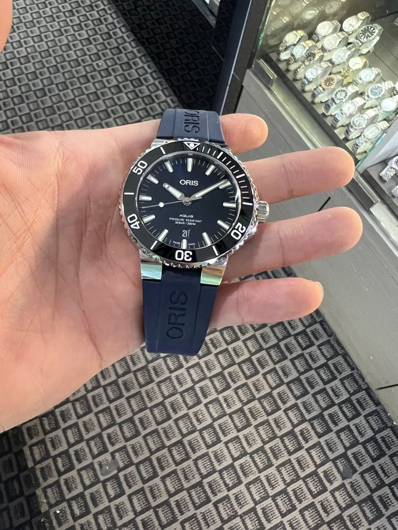 ORIS AQUIS SWISS MADE DIVERS 300M AUTOMATIC 7730, Men's Fashion, Watches & Accessories, Watches