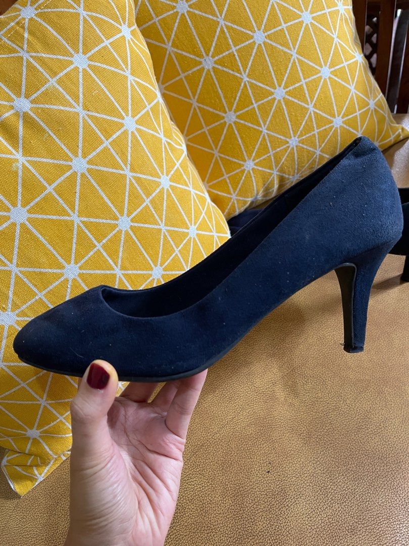 Navy heels clearance payless