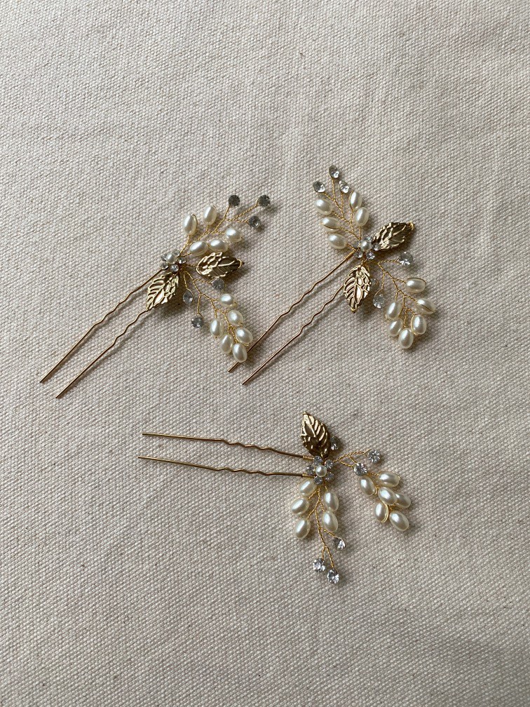 Pearl hair pins, Women's Fashion, Watches & Accessories, Hair Accessories on Carousell