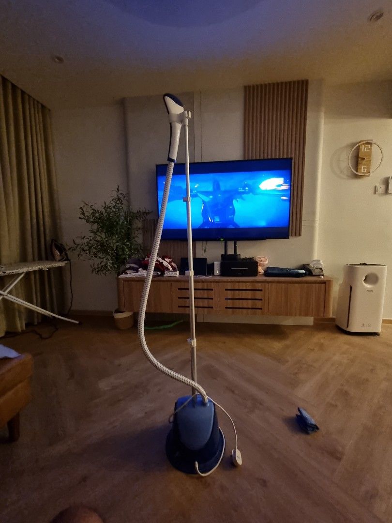 Philips steamer, TV & Home Appliances, Irons & Steamers on Carousell