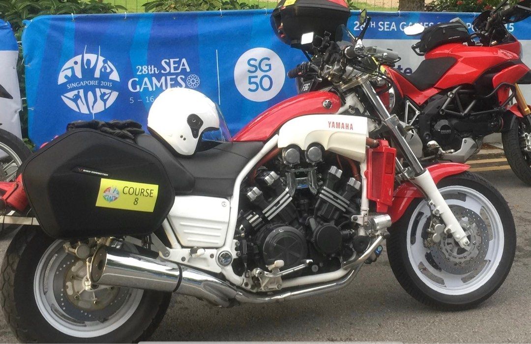Vmax saddlebags top