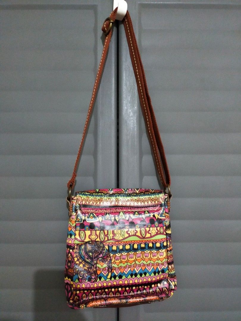 Sakroots small crossbody discount