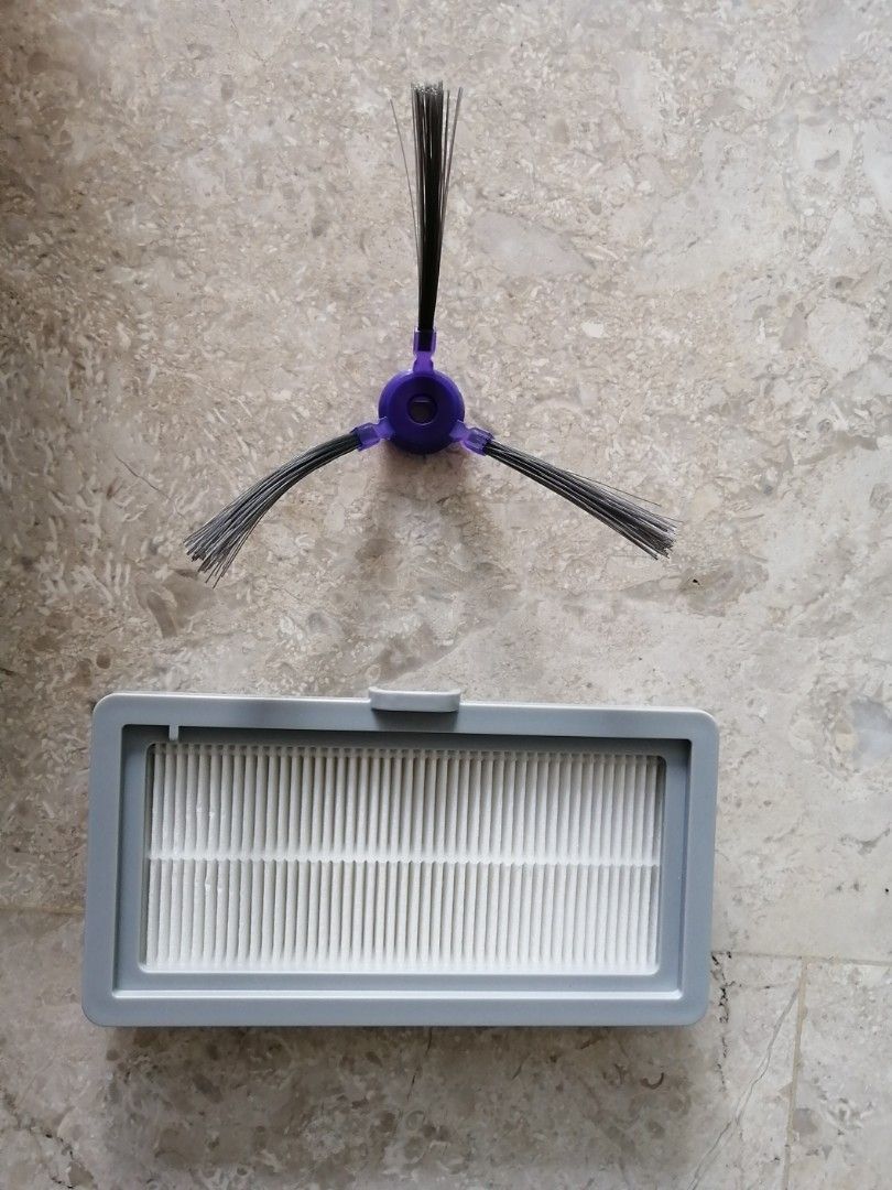 Samsung vacuum filter and brush, TV & Home Appliances, Vacuum Cleaner