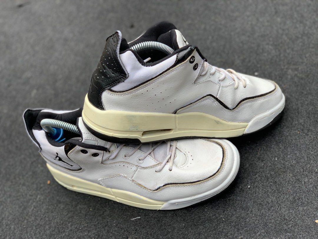 Sepatu Air Jordan Courtside 23 Size 42/26.5 Cm, Fesyen Pria