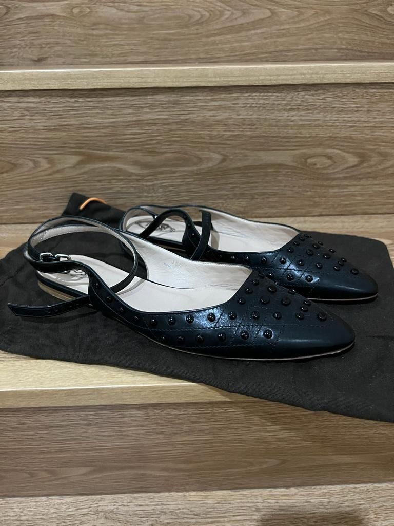 Sepatu wanita flat branded on sale