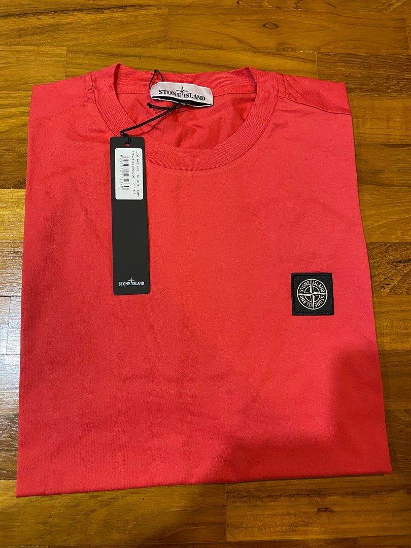 Red Stone Island Tshirt, Men's Fashion 