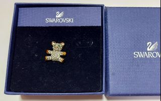 swarovski vintage retired bear lapel pin