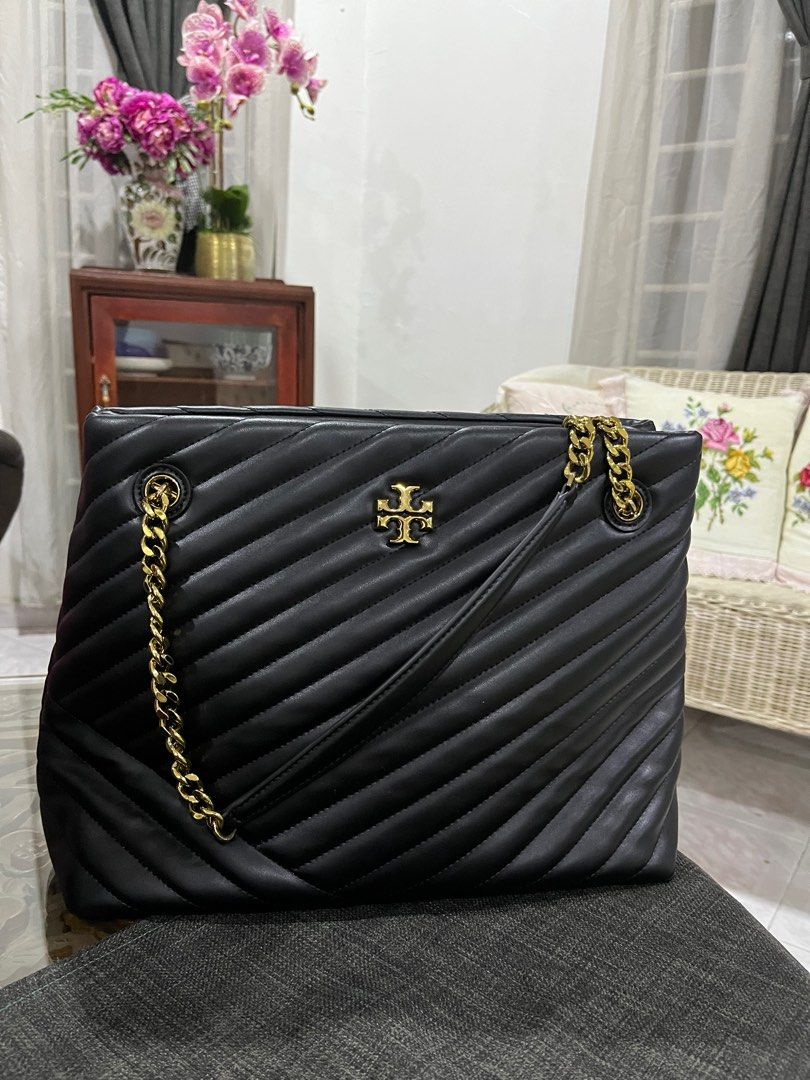 TORY BURCH KIRA CHEVRON TOTE, Luxury, Bags & Wallets on Carousell