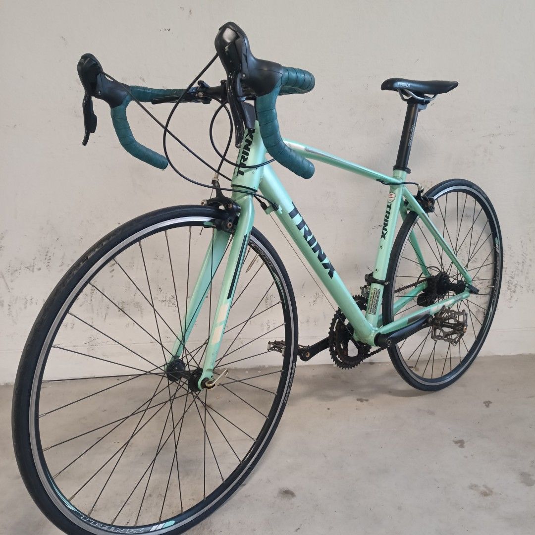 trinx r700