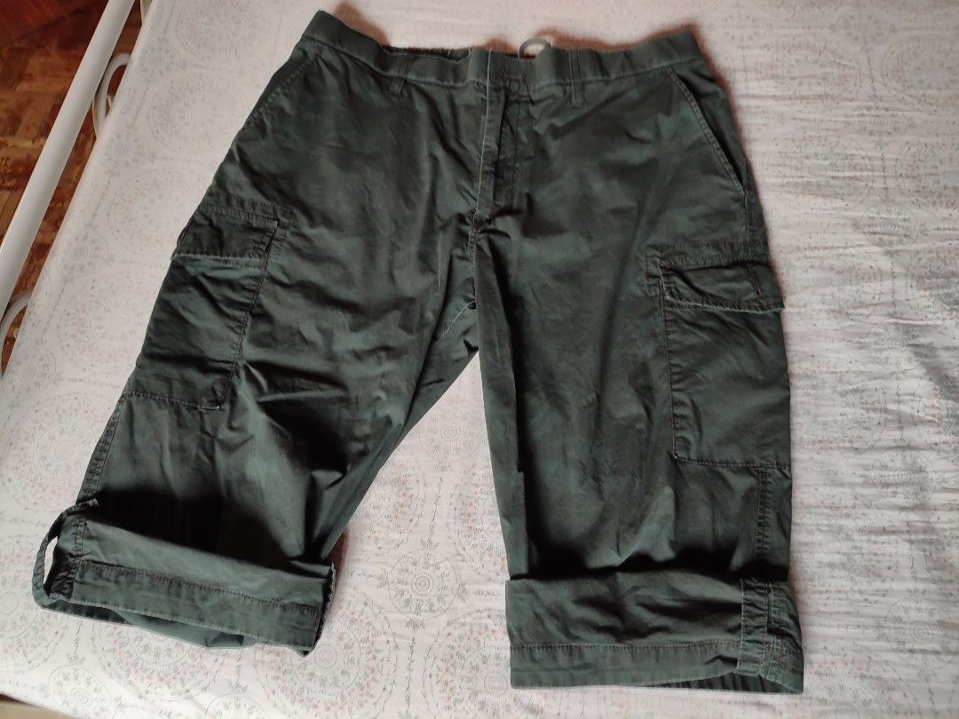 Uniqlo Roll Up 3/4 Cargo Pants (camo), Men's Fashion, Bottoms, Shorts ...