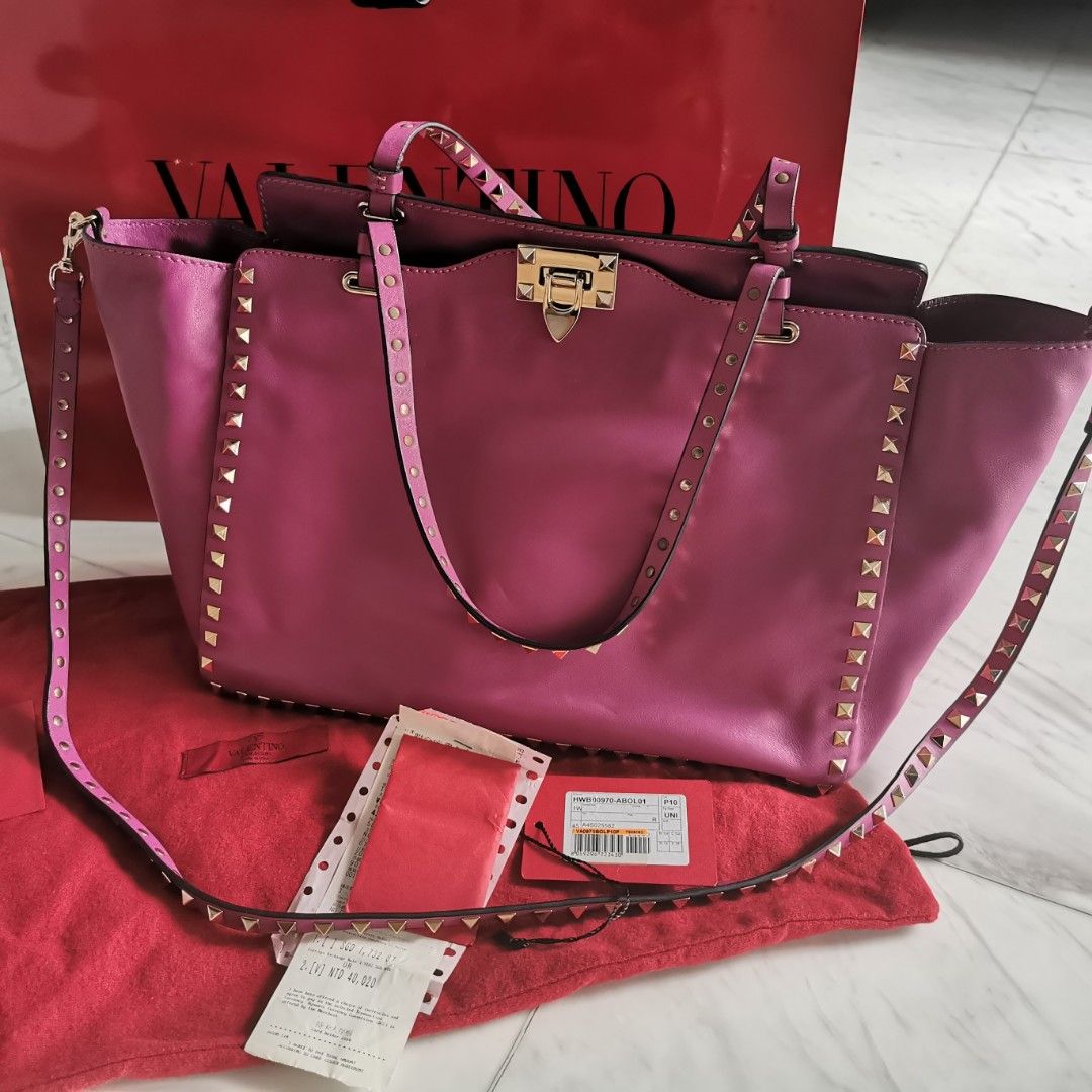 VALENTINO powder pink leather ROCKSTUD GLAM LOCK MEDIUM Shoulder Bag For  Sale at 1stDibs