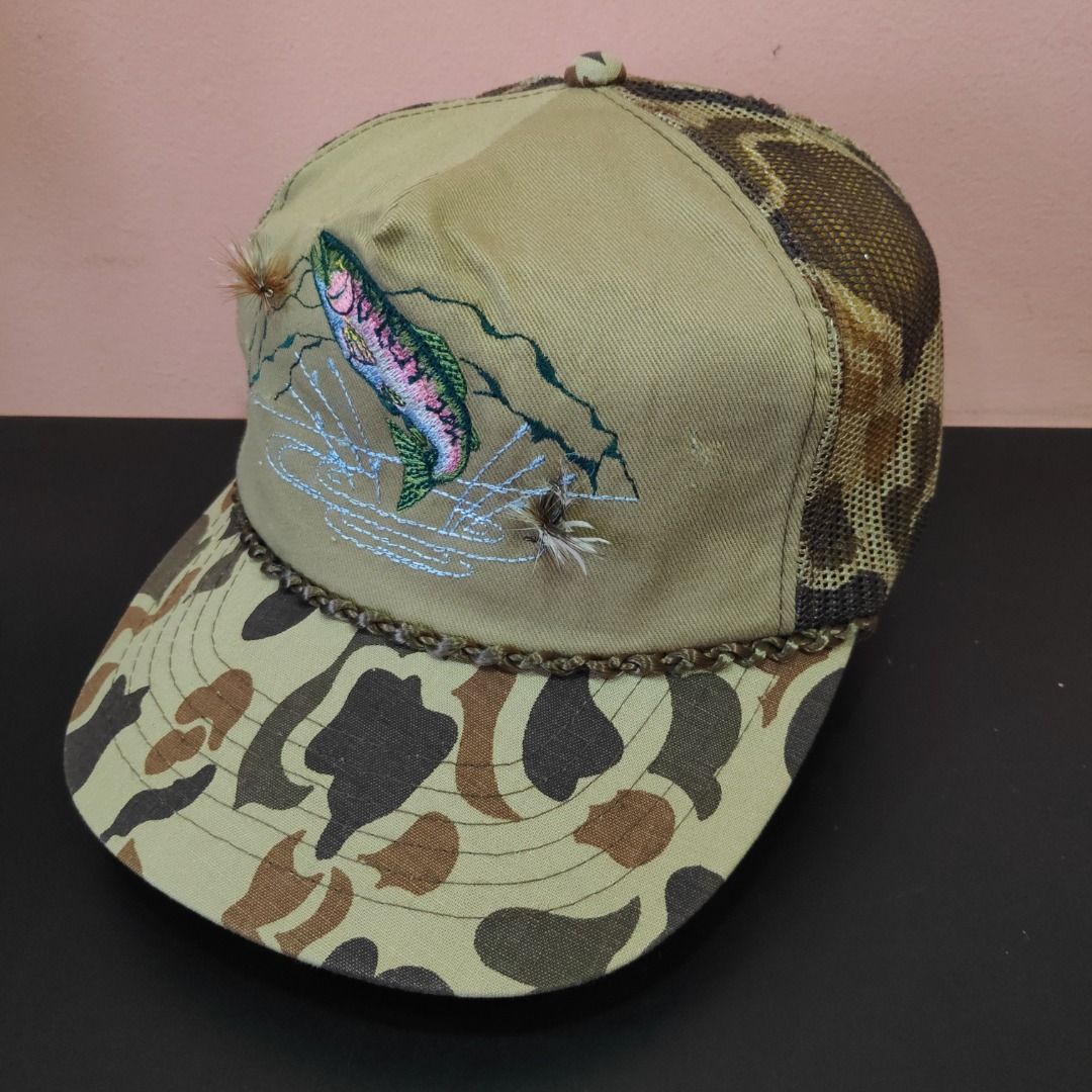 Vintage SALMON Trout Peak Camo Real Tree Fly Fishing Lure Trucker Snapback  Cap, Men's Fashion, Watches & Accessories, Cap & Hats on Carousell