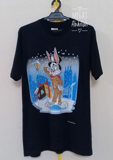 VINTAGE TAZMANIA BUGS BUNNY LOONEY TUNES WARNER BROS BIG PRINT OVERPRINT HAWAII MICKEY USA ARTEX SPORTWEAR LIMITED