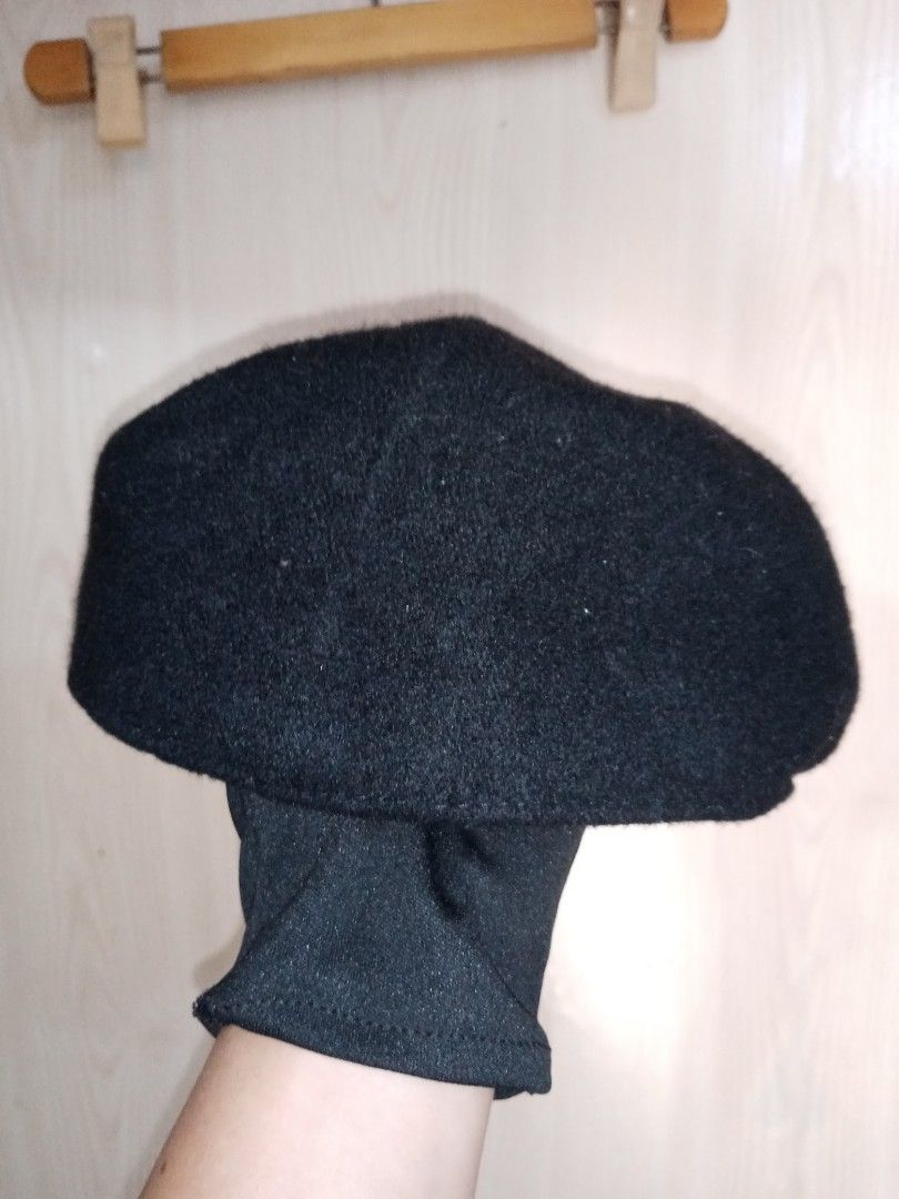 Vtg balenciaga wool beret hat Men s Fashion Watches