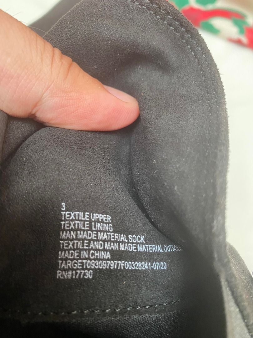 Walking Boots Black Cat & Jack fits 5 to 7 Womens not Sorel, Merrell