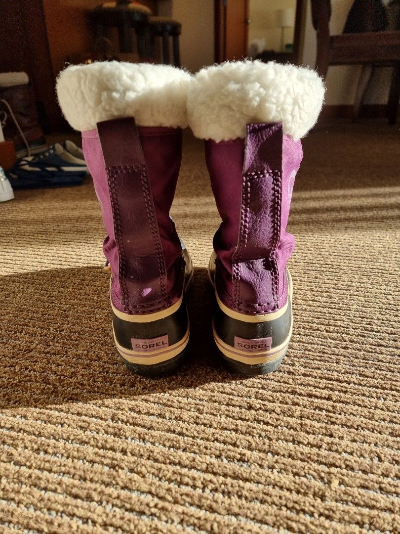 Girls size 5 winter boots sale