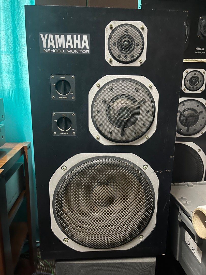 Yamaha NS-1000M 經典型號，無需介紹.單元精神絕冇問題多年喇叭箱體不