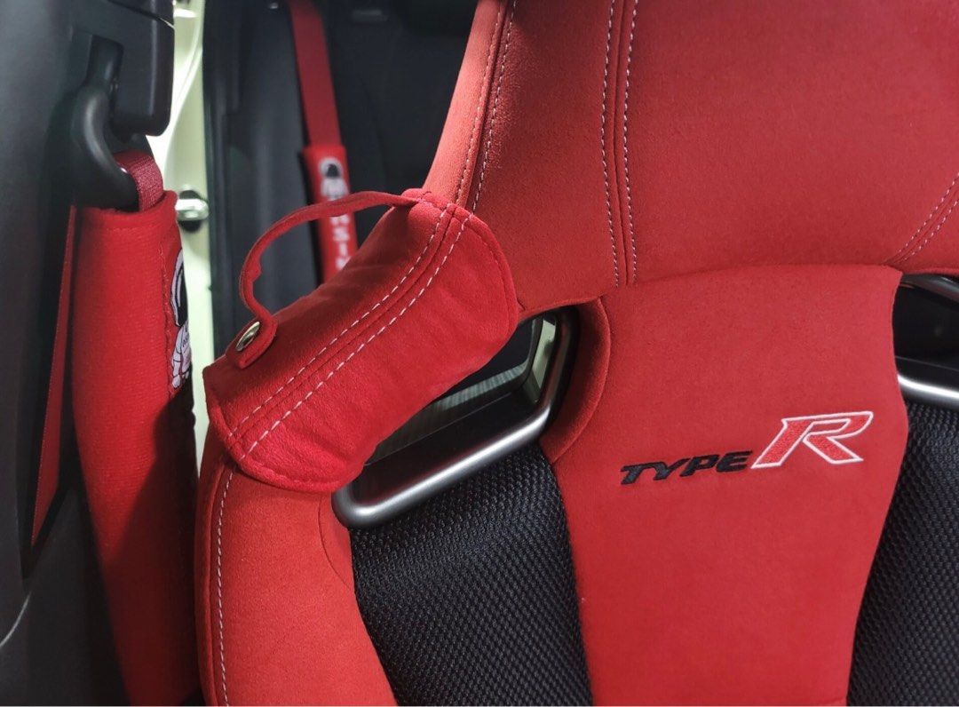 Type r seat belt cheap pads