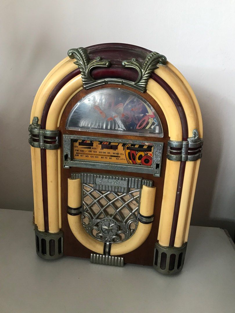 Antique Juke Box, Hobbies & Toys, Memorabilia & Collectibles, Vintage ...