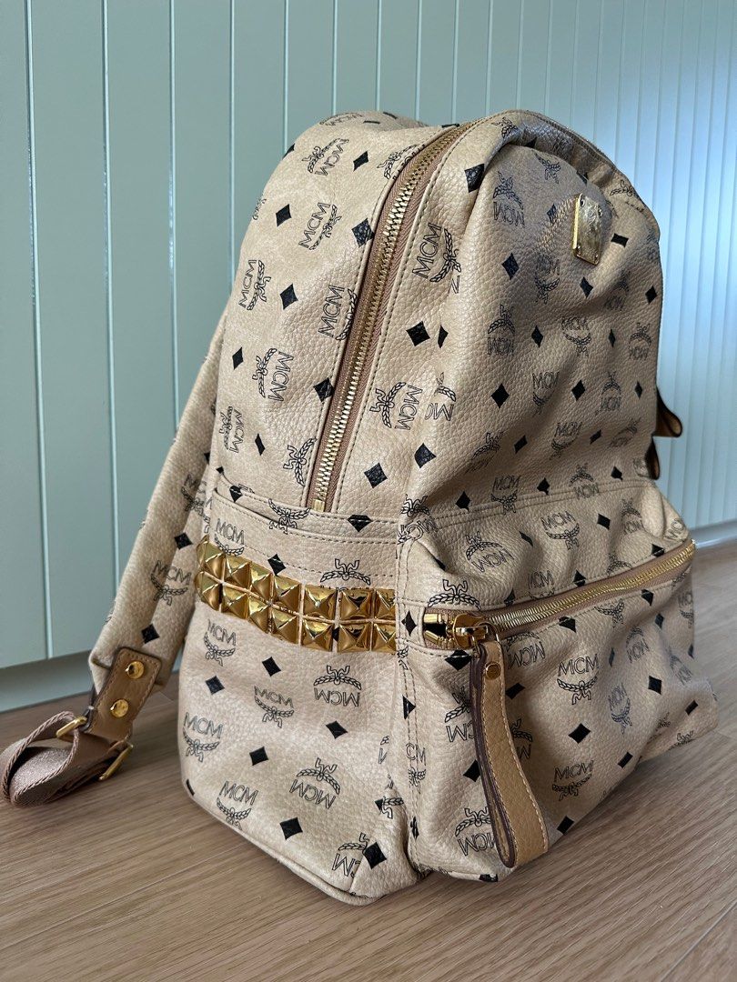 Mcm best sale logo bag