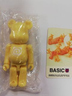 Bearbrick Series 17 @ 字母