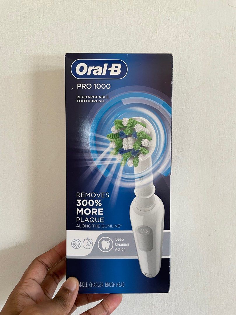 (BNIB) Oral-B Pro 1000 Electric Toothbrush, Beauty & Personal Care ...