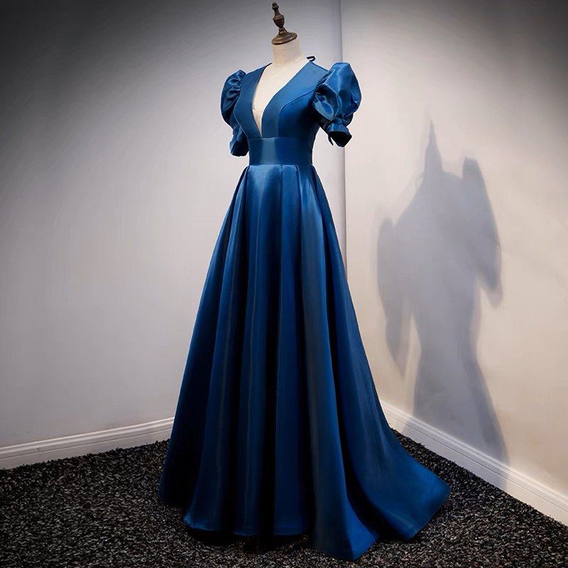 Brand New low cut gown Women s Fashion Dresses Sets Evening dresses gowns on Carousell