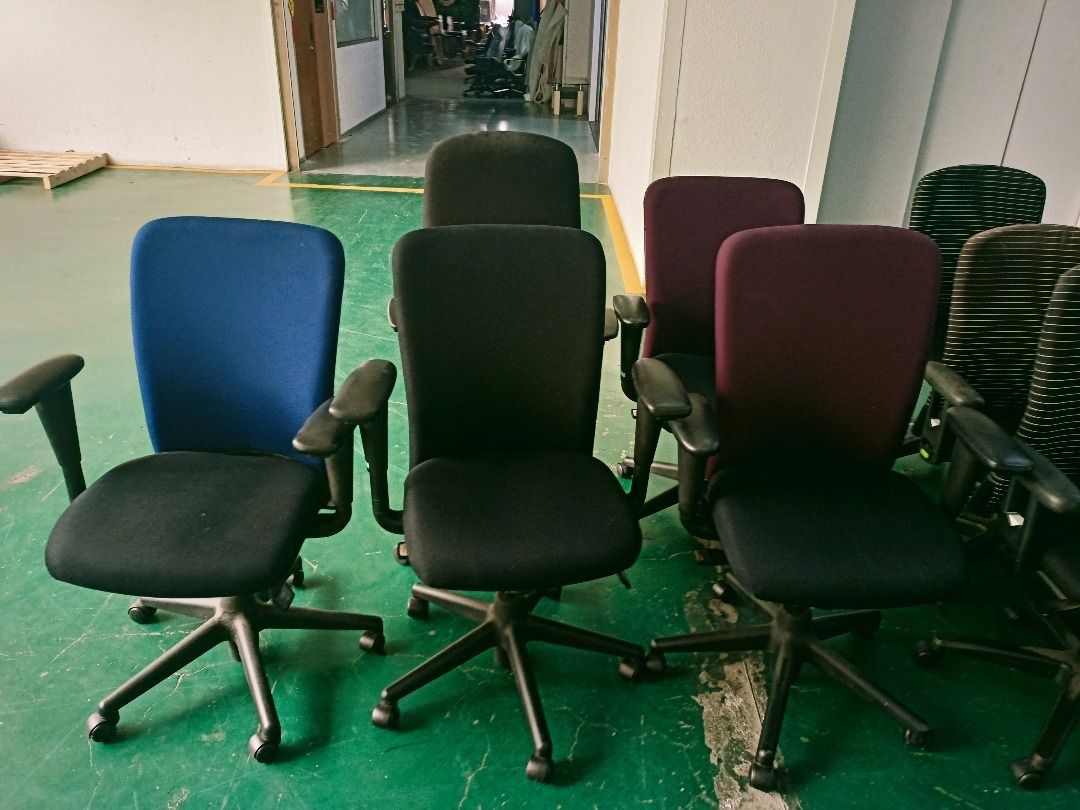 Branded Office chair, computer gaming chair, recline, Herman miller