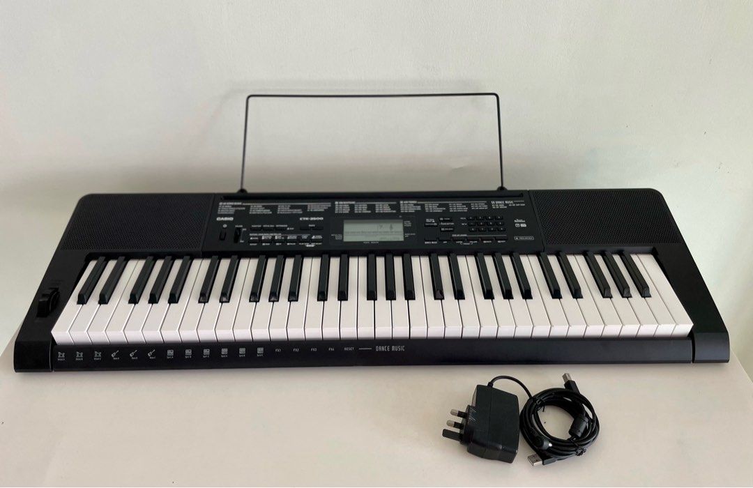 Casio Electronic Keyboard CTK3500, Hobbies & Toys, Music & Media
