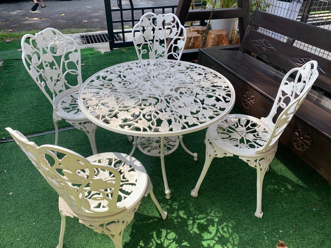 Cast iron outdoor, Furniture & Home Living, Furniture, Other Home