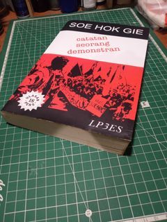 Catatan seorang demonstran - gie