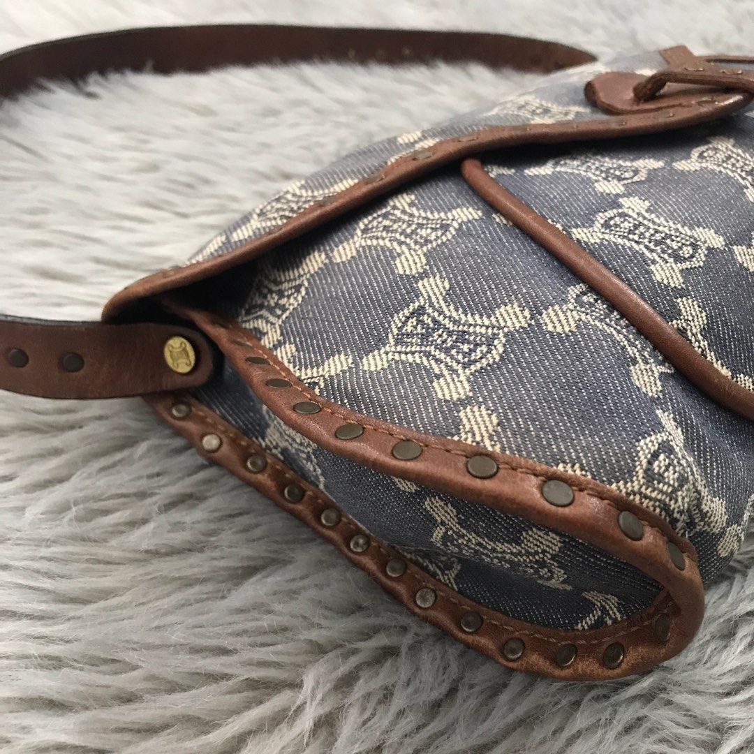 Pochette Vanité Céline Cuir Motif Macadam Marron - Environ 15x21 Cm - Occasion Très Bon état