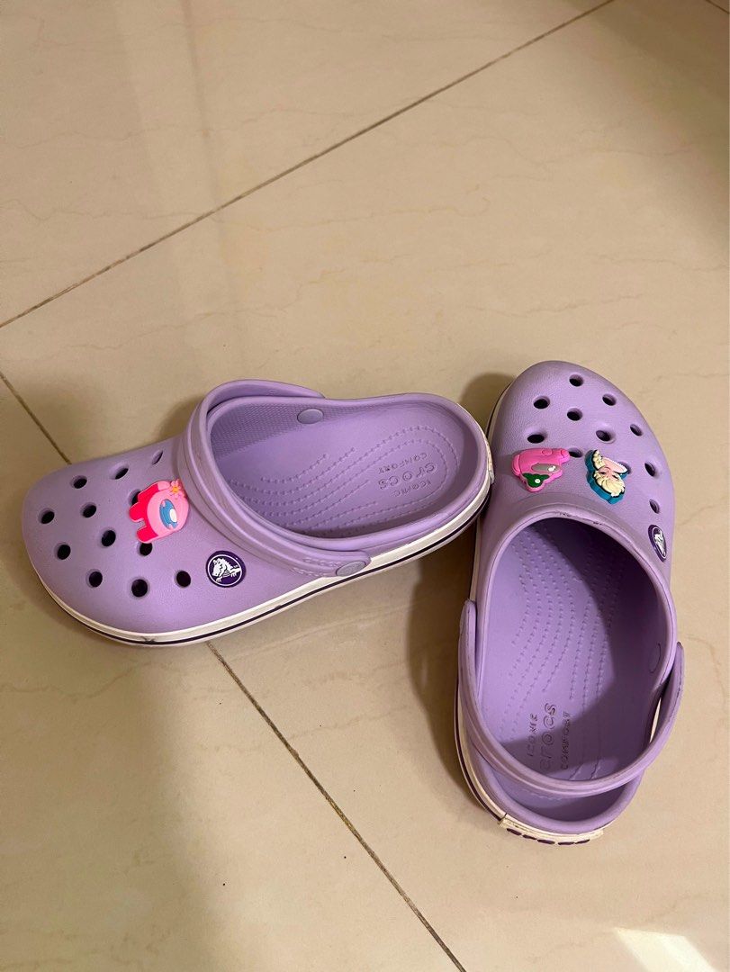 My new crocs! I went speak now/lavender haze theme and then of course added  the cutest little taylor jibbitz!! i'm OBSESSED! the other slides are my  other crocs in order : r/TaylorSwift
