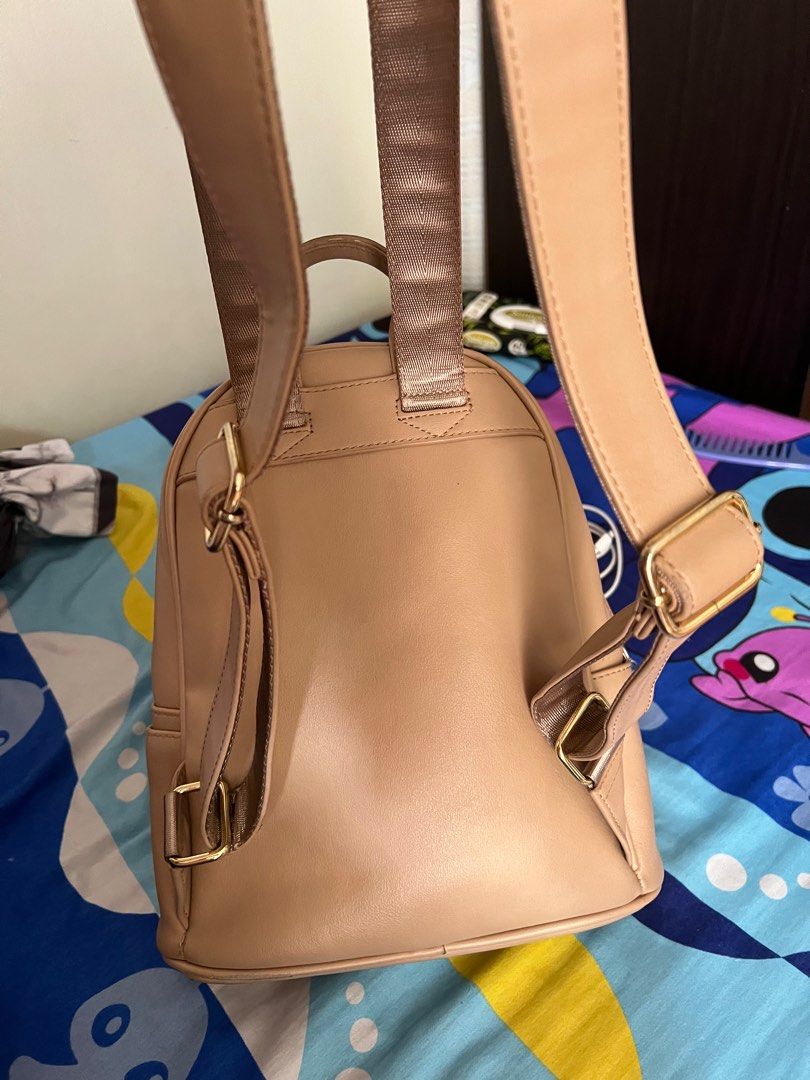 CLN Backpack (Pre-loved), Women's Fashion, Bags & Wallets, Backpacks on  Carousell
