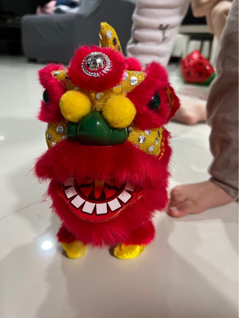 Fortune lion dance toy 2025